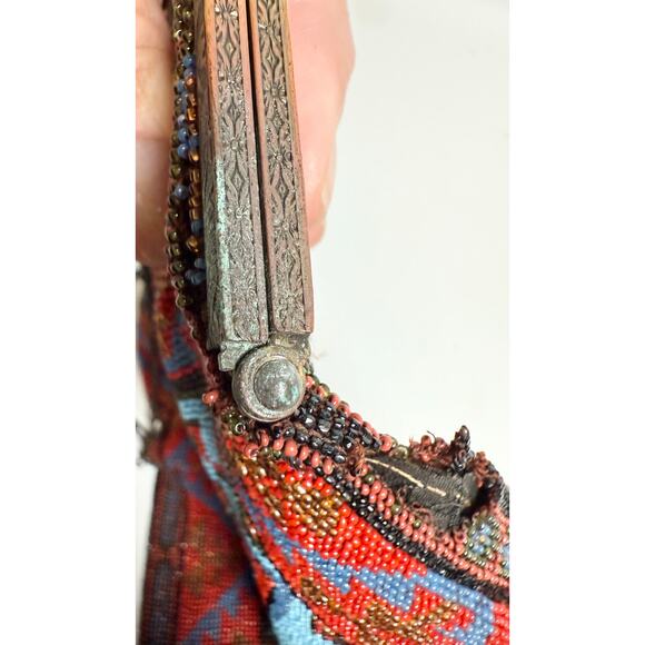 Antique Art Nouveau Edwardian French Cut Steel Hand Beaded Purse w/Jeweled Clasp - Picture 6 of 12